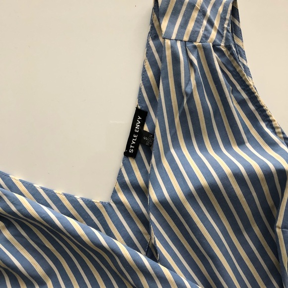 Striped Wrap Style Dress - Picture 4 of 8